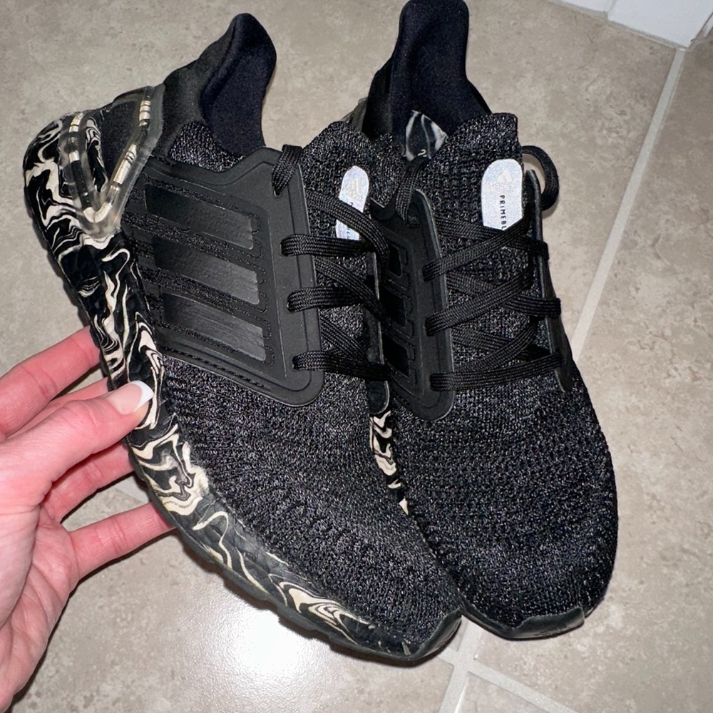 Women’s Ultraboost 20 Glam Pack Black Sz 8